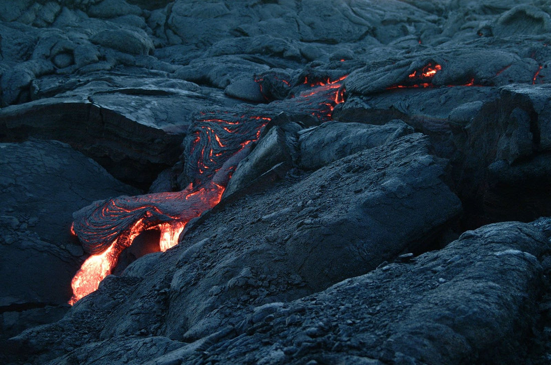 Glowing lava flow on Hawaiʻi Island's Big Island volcano